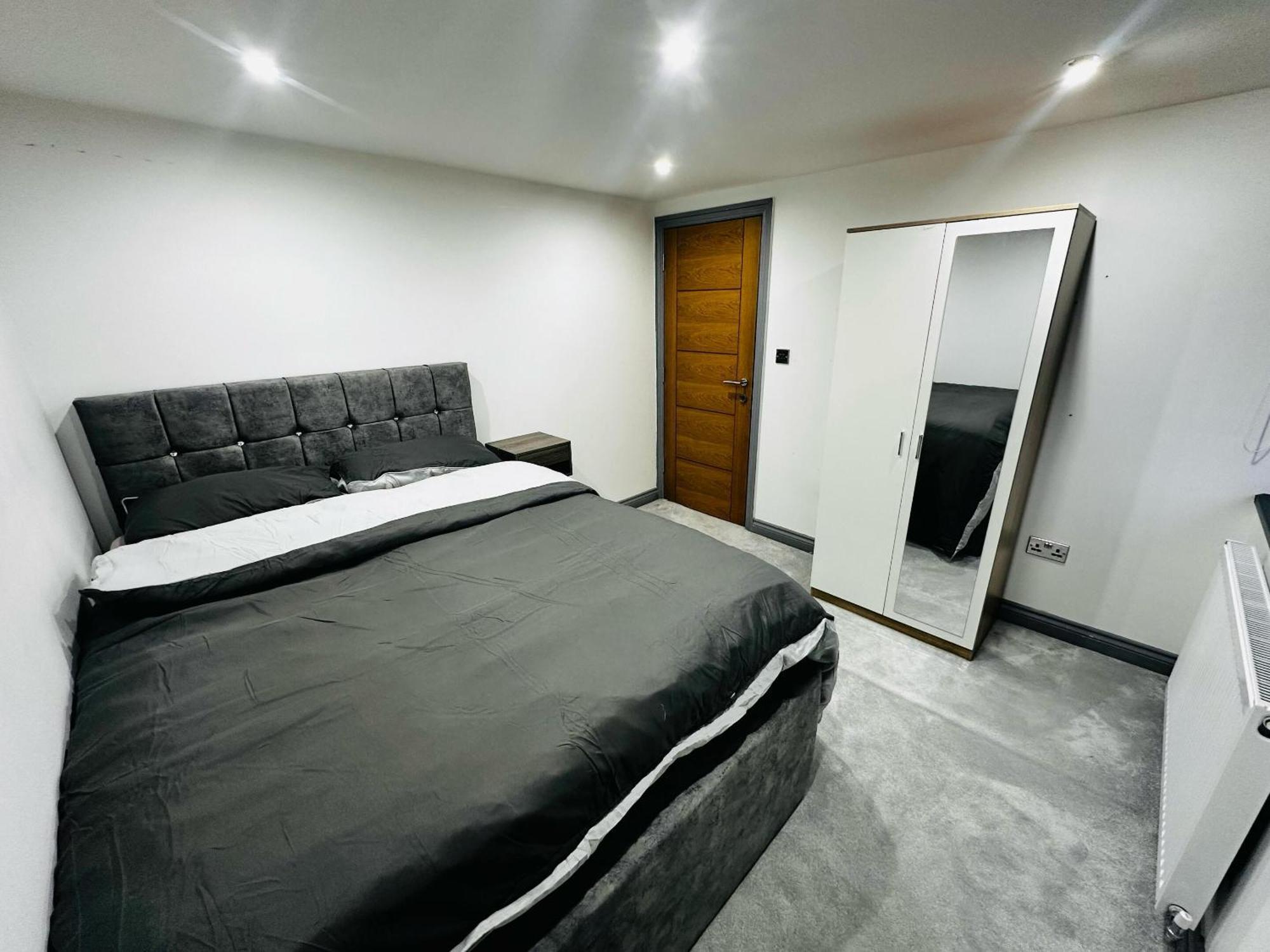 Perfect Stay Near Manchester Airport وايثن شاو الغرفة الصورة